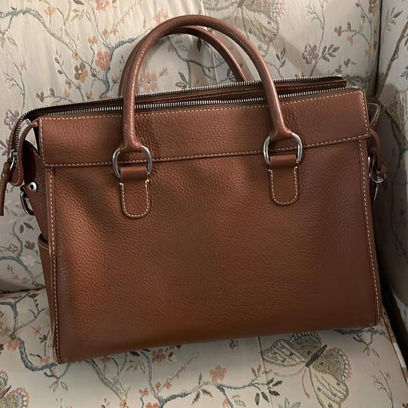 dooney & bourke brown purse with two front pockets - Picture 3 of 17